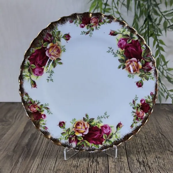 Royal Albert Old Country Roses Petit Four Bordje 1 Royal Albert Old Country Roses Petit Four Bordje 1
