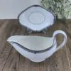 Wedgwood Amherst Saus- Juskom met losse Schotel 3 Wedgwood Amherst Saus- Juskom met losse Schotel 3