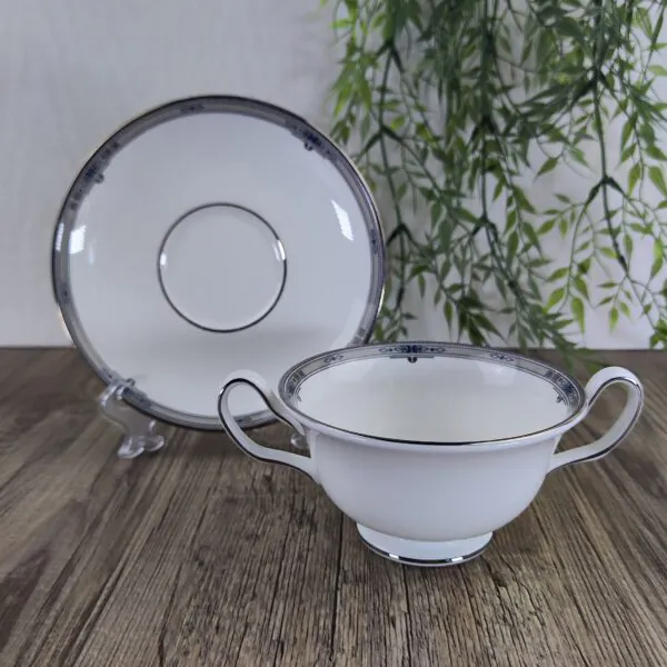 Wedgwood Amherst Soepkom met schotel 3 Wedgwood Amherst Soepkom met schotel 3