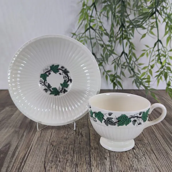 Wedgwood Stratford Theekop & schotel 3 Wedgwood Stratford Theekop & schotel 3