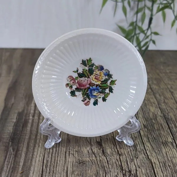 Wedgwood Conway Bonbonbordje Theetip 1 Wedgwood Conway Bonbonbordje Theetip 1