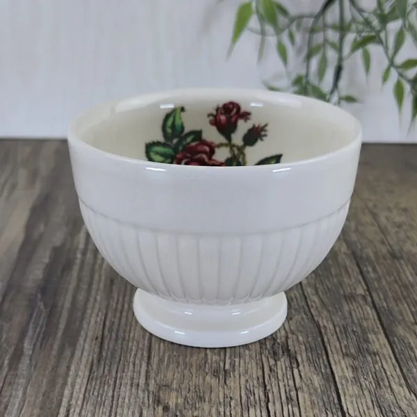 Wedgwood Moss Rose Suikerkommetje groot 1 Wedgwood Moss Rose Suikerkommetje groot 1