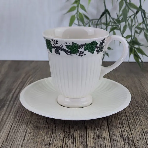 Wedgwood Stratford Koffiekop & Schotel 1 Wedgwood Stratford Koffiekop & Schotel 1