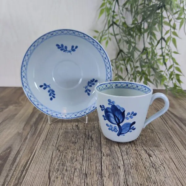 Royal Copenhagen Aluminia Tranquebar 2795 Koffiekop en Schotel 3