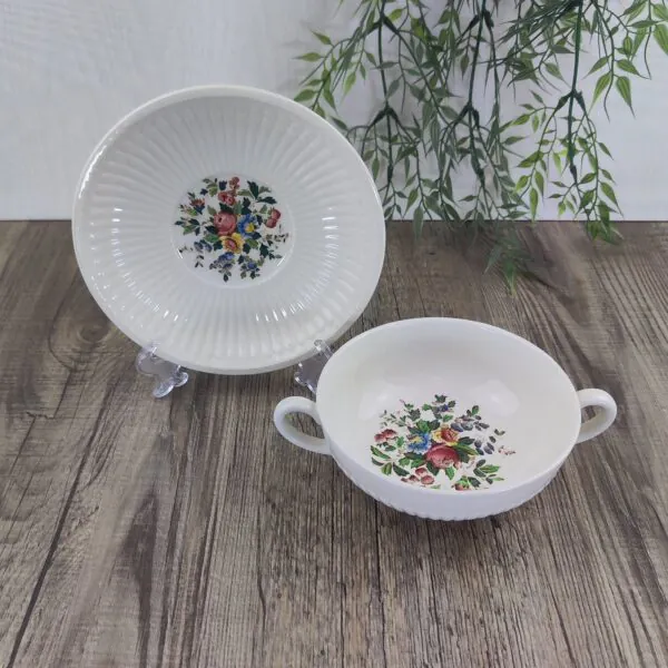 Wedgwood Conway Soepkom met Schotel 3 Wedgwood Conway Soepkom met Schotel 3