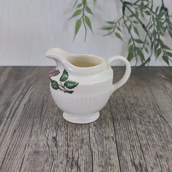 Wedgwood Moss Rose Melk-Roomkannetje klein 1