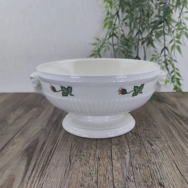 Wedgwood Moss Rose Terrine Dekschaal Ø21cm 1 Wedgwood Moss Rose Terrine Dekschaal Ø21cm 1