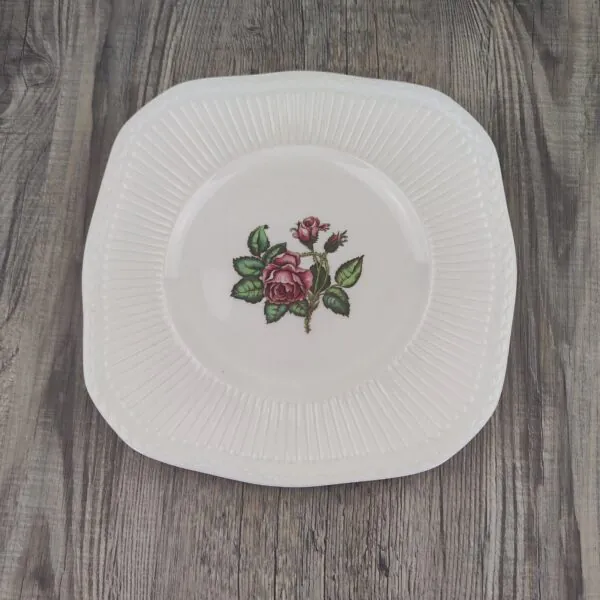 Wedgwood Moss Rose Vierkant Lunch Bord 3 Wedgwood Moss Rose Vierkant Lunch Bord 3