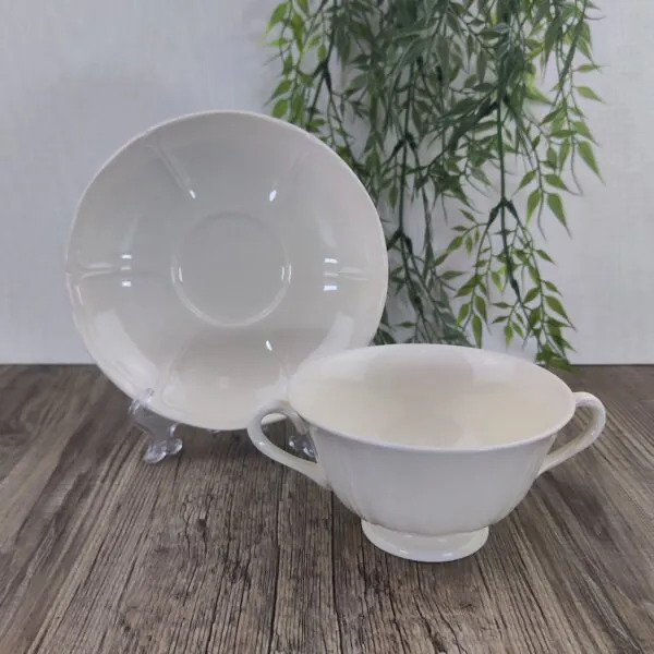 Wedgwood Queens Plain Soepkom met Schotel 3 Wedgwood Queens Plain Soepkom met Schotel 3