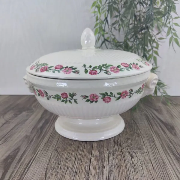 Wedgwood Rosalind Terrine Dekschaal met Deksel 20cm 1 Wedgwood Rosalind Terrine Dekschaal met Deksel 20cm 1