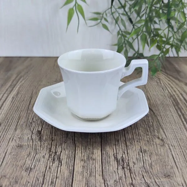Johnson Brothers Heritage Espressokop en Schotel 1 Johnson Brothers Heritage Espressokop en Schotel 1