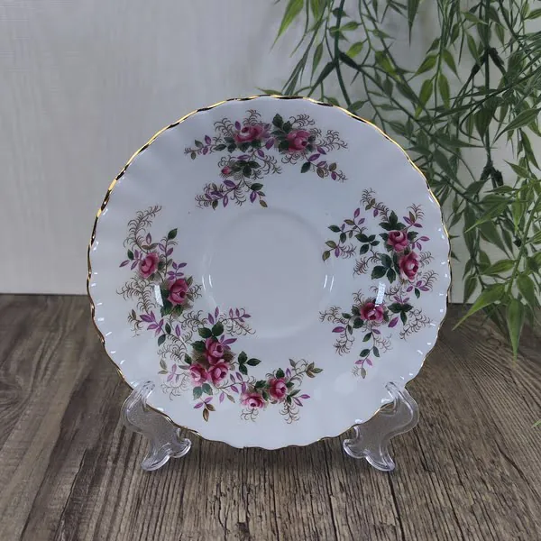 Royal Albert Lavender Rose Schotel voor Herenkop 1 Royal Albert Lavender Rose Schotel voor Herenkop 1