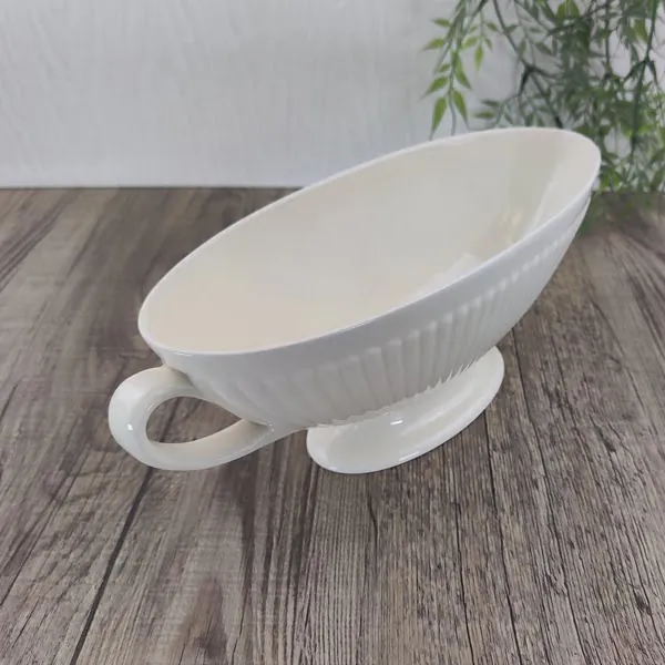 Wedgwood Edme Mantelvaas 3