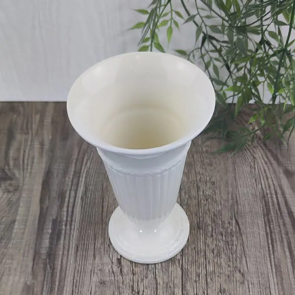 Wedgwood Edme Vaas 17cm hoog 2