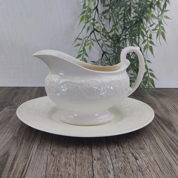 Wedgwood Patrician Sauciere Juskom losse Schotel 1 Wedgwood Patrician Sauciere Juskom losse Schotel 1