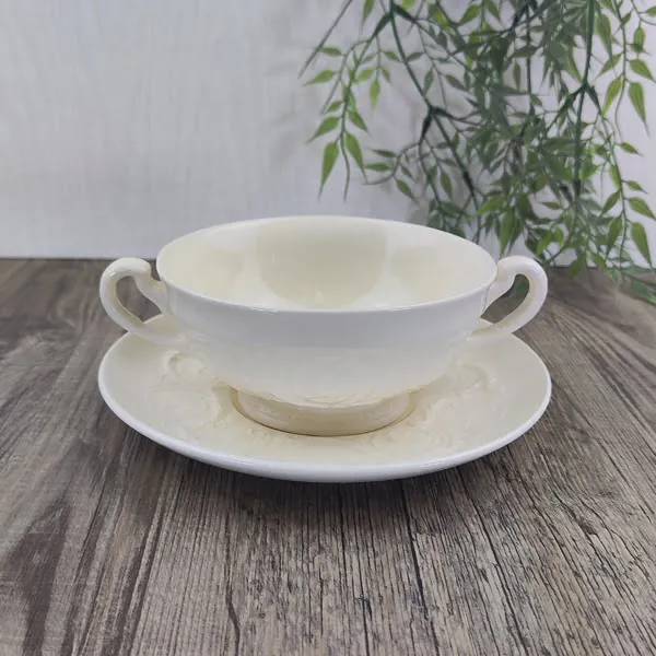 Wedgwood Patrician Soepkom met Schotel 1 Wedgwood Patrician Soepkom met Schotel 1