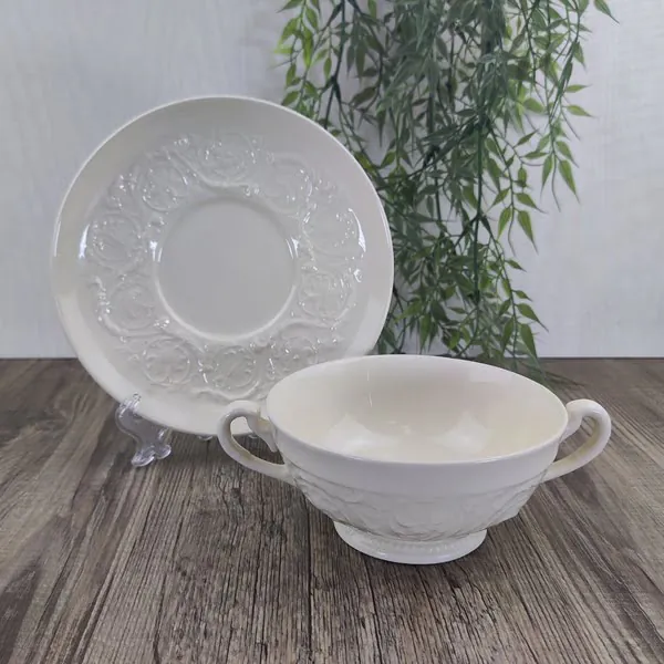Wedgwood Patrician Soepkom met Schotel 3 Wedgwood Patrician Soepkom met Schotel 3