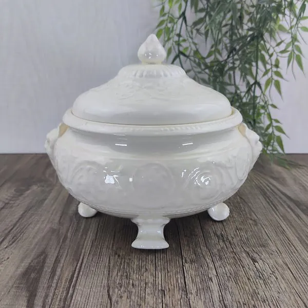 Wedgwood Patrician Terrine Dekschaal met Deksel 1 Wedgwood Patrician Terrine Dekschaal met Deksel 1