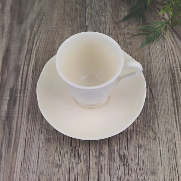 Wedgwood Queens Plain Koffiekop en Schotel 2