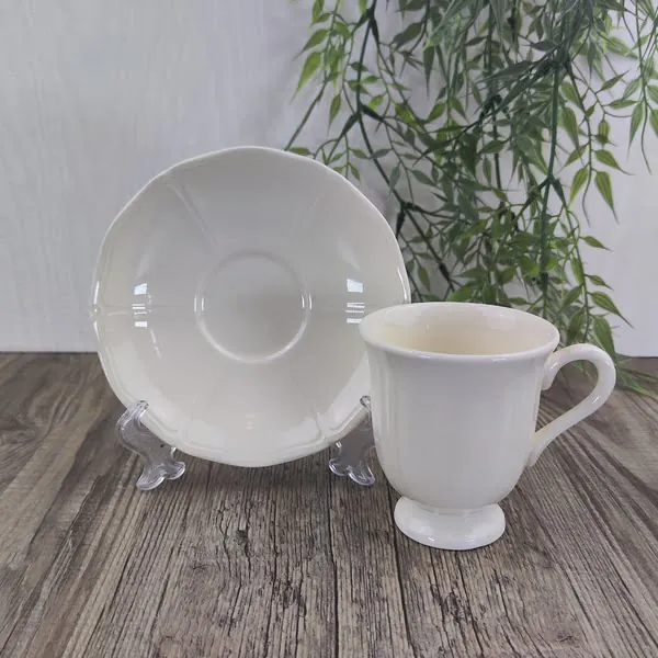 Wedgwood Queens Plain Koffiekop en Schotel 3 Wedgwood Queens Plain Koffiekop en Schotel 3