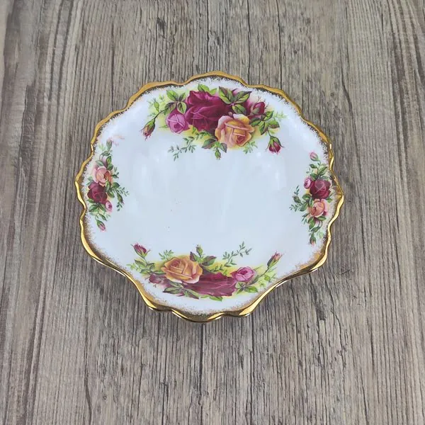 Royal Albert Old Country Roses Bonbonschaaltje schelp 13cm 3 Royal Albert Old Country Roses Bonbonschaaltje schelp 13cm 3