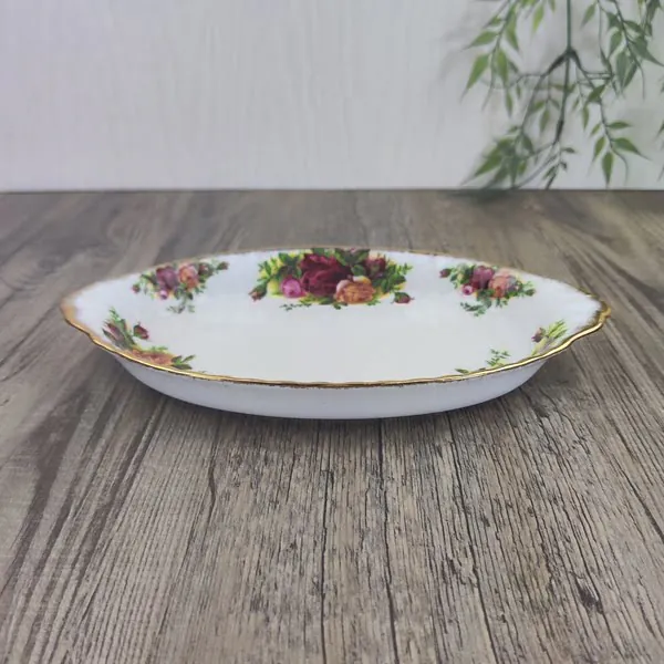 Royal Albert Old Country Roses Serveerschaaltje 1 Royal Albert Old Country Roses Serveerschaaltje 1