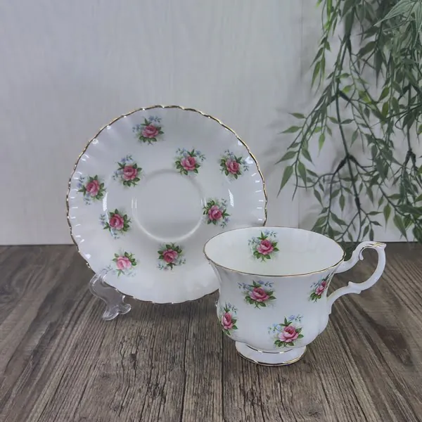 Royal Albert Forget Me Not Rose Herenkop & schotel 3 Royal Albert Forget Me Not Rose Herenkop & schotel 3