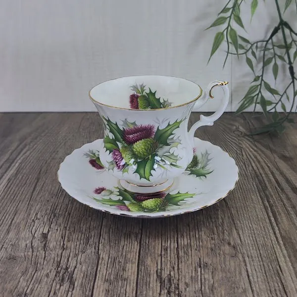 Royal Albert Highland Thistle Dameskop & schotel 1