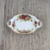 Royal Albert Old Country Roses Ovaal Bonbonschaaltje met Greepjes 9,5 x 14,8 cm 2 Royal Albert Old Country Roses Ovaal Bonbonschaaltje met Greepjes 9,5 x 14,8 cm 2