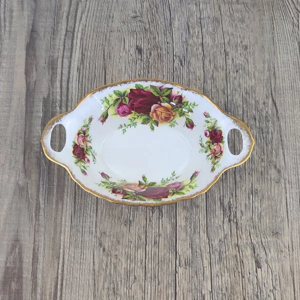 Royal Albert Old Country Roses Ovaal Bonbonschaaltje met Greepjes 9,5 x 14,8 cm 2