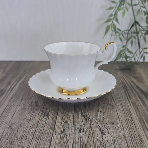 Royal Albert Val d´Or Herenkop & schotel 1 Royal Albert Val d´Or Herenkop & schotel 1