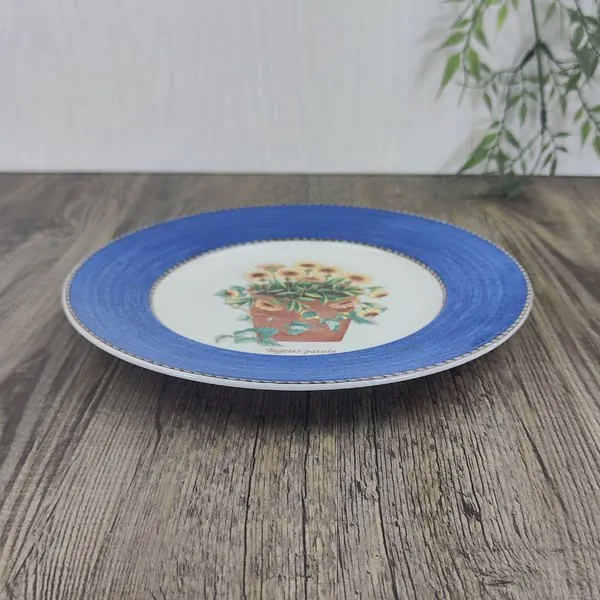 Wedgwood Sarah’s Garden Ontbijtbord Tagetes Patula 2
