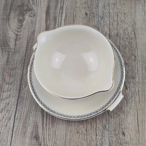 Rosenthal Aida 2233 Sauciere Juskom vaste Schotel 3 Rosenthal Aida 2233 Sauciere Juskom vaste Schotel 3