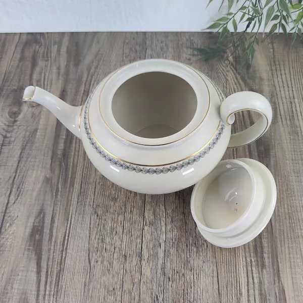 Rosenthal Aida 2233 Theepot 3 Rosenthal Aida 2233 Theepot 3