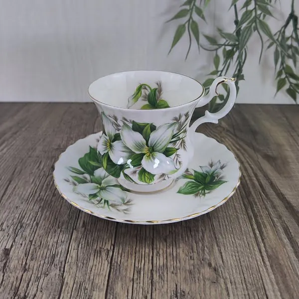 Royal Albert Trillium Dameskop & schotel 1 Royal Albert Trillium Dameskop & schotel 1