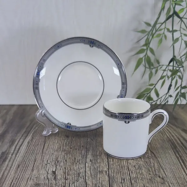 Wedgwood Amherst Espressokop & Schotel recht 3 Wedgwood Amherst Espressokop & Schotel recht 3