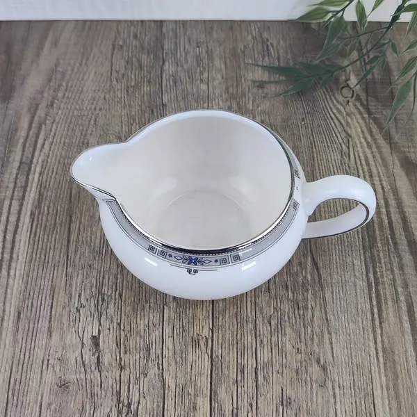 Wedgwood Amherst Melk- Roomkannetje laag 2