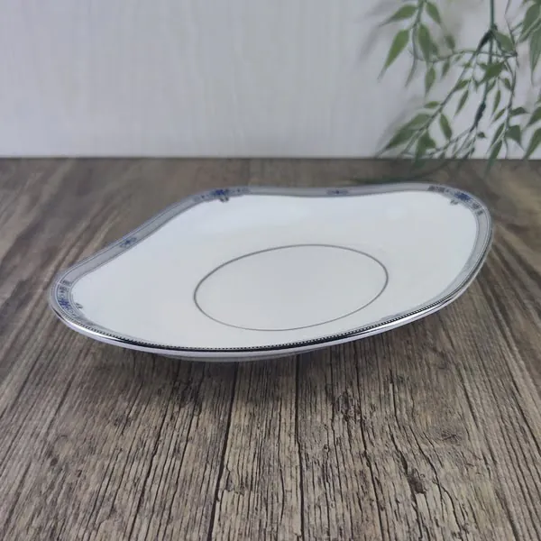 Wedgwood Amherst Schotel voor Sauciere 2